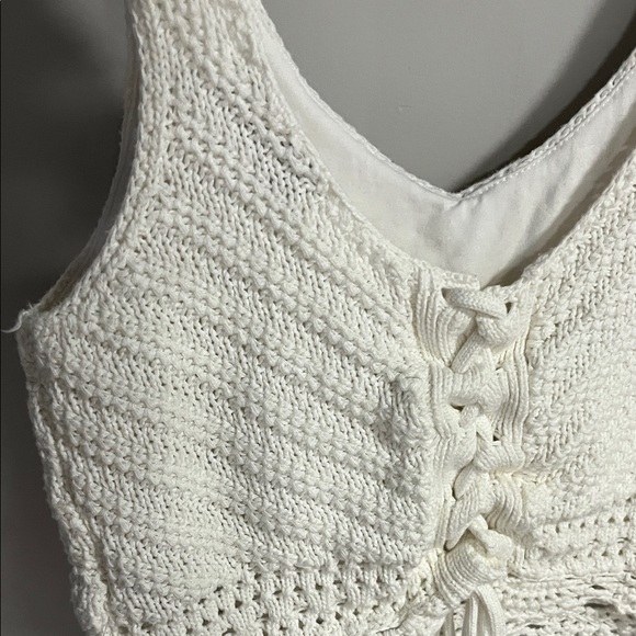 Hollister Cream Knit Sleeveless Top - Picture 5 of 6